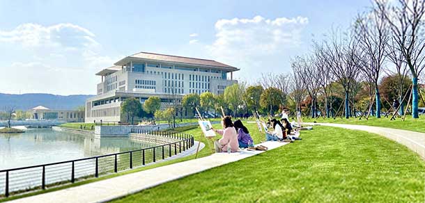 金陵科技學院