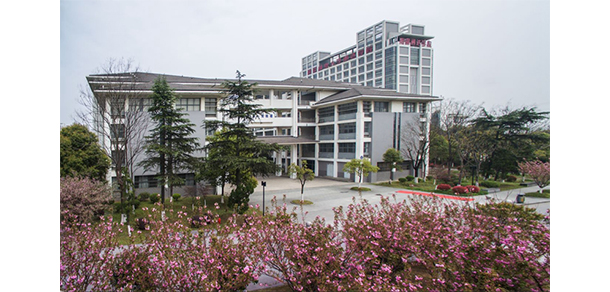 南京郵電大學(xué)通達學(xué)院 - 最美大學(xué)