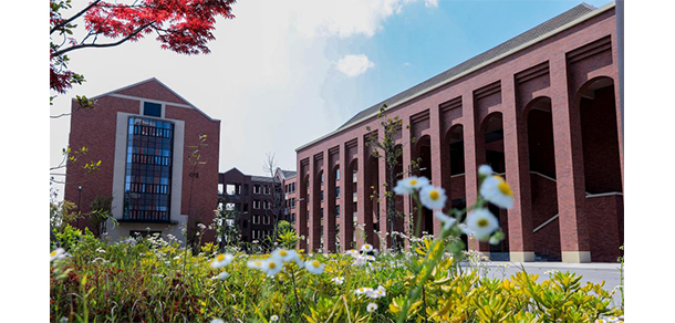 浙江理工大學科技與藝術學院
