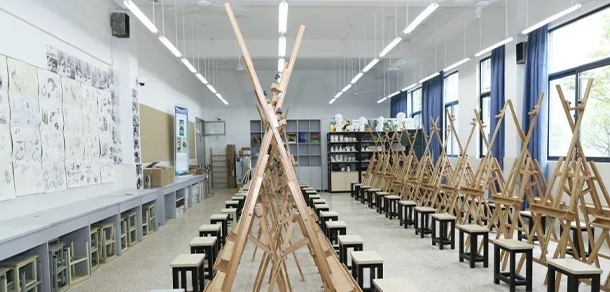 浙江郵電職業(yè)技術(shù)學院 - 最美大學
