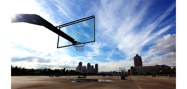 集美大學誠毅學院