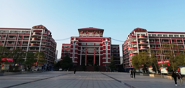 贛西科技職業(yè)學(xué)院 - 最美大學(xué)