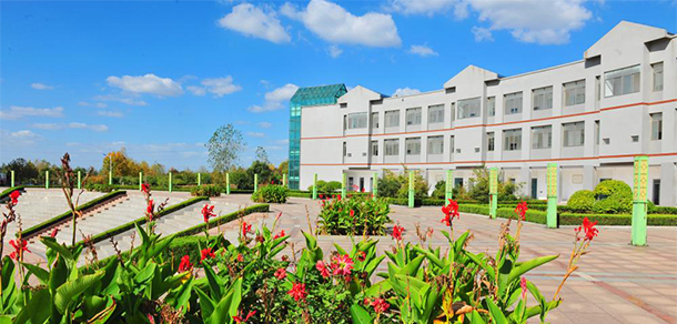 濰坊醫(yī)學院 - 最美大學