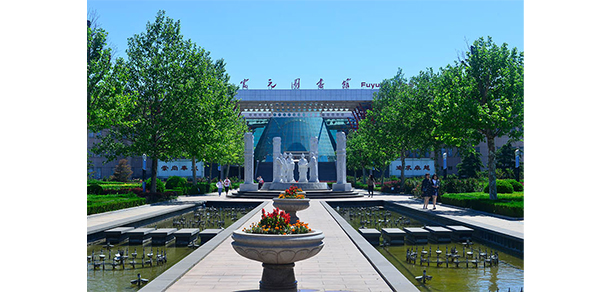 煙臺(tái)南山學(xué)院 - 最美大學(xué)