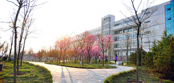 青島黃海學院 - 最美大學