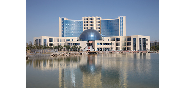 青島科技大學(xué)