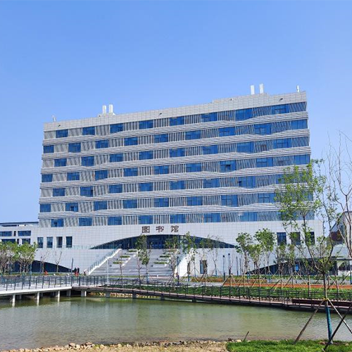 大學(xué)志