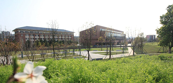 湖南軟件職業(yè)技術大學 - 最美大學