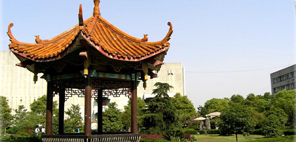 湖南稅務(wù)高等專科學(xué)校 - 最美大學(xué)