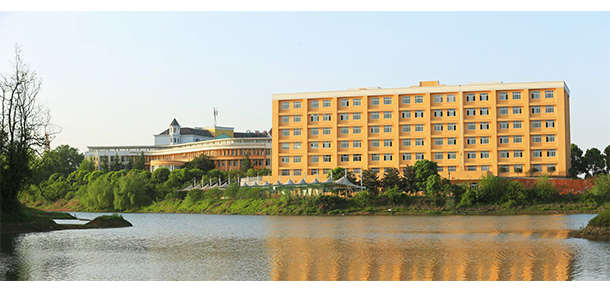 湖南高爾夫旅游職業(yè)學院 - 最美院校