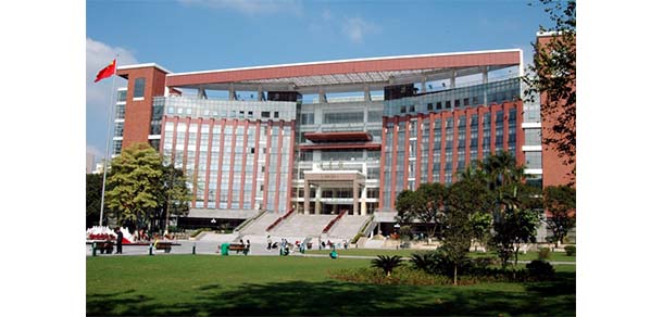 暨南大學 - 最美院校