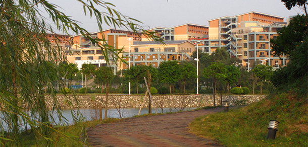 廣東輕工職業(yè)技術學院 - 最美大學