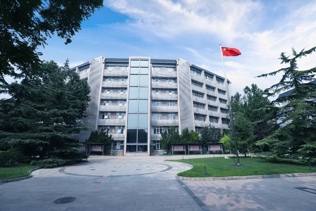 北京青年政治學(xué)院 - 院校概況