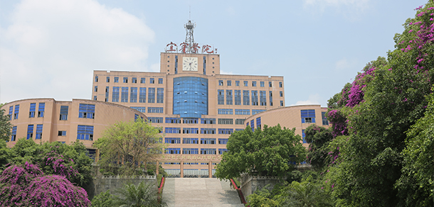 我的大學(xué)-大學(xué)志