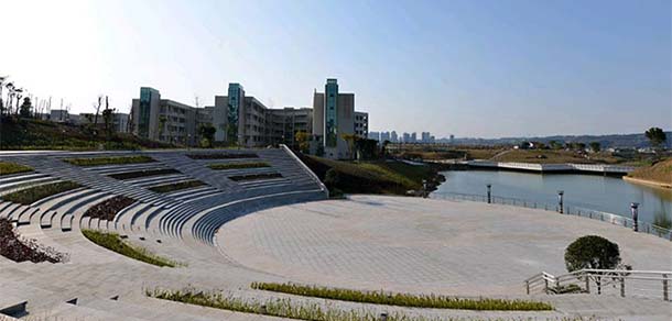 南充職業(yè)技術學院 - 最美院校