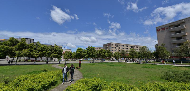 南充職業(yè)技術學院 - 最美大學