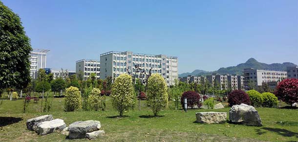遵義醫(yī)科大學 - 最美院校