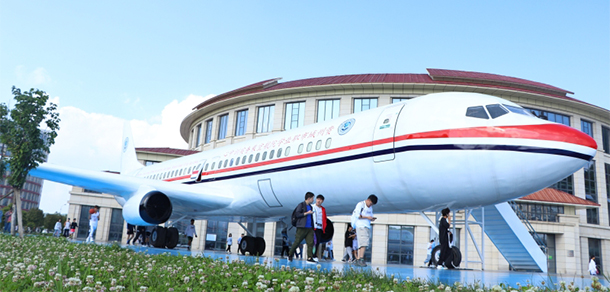 我的大學(xué)-大學(xué)志