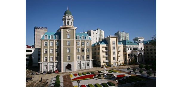 天津醫(yī)科大學 - 最美大學
