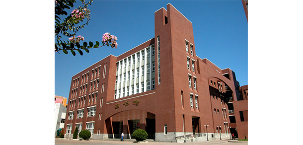 天津醫(yī)科大學 - 最美大學