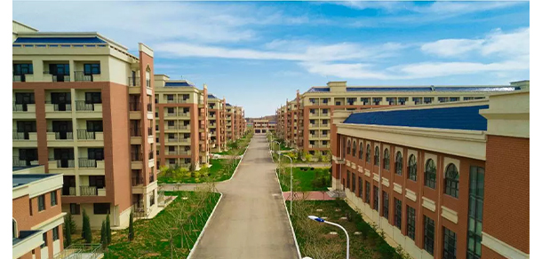 大連工業(yè)大學(xué)藝術(shù)與信息工程學(xué)院 - 最美大學(xué)