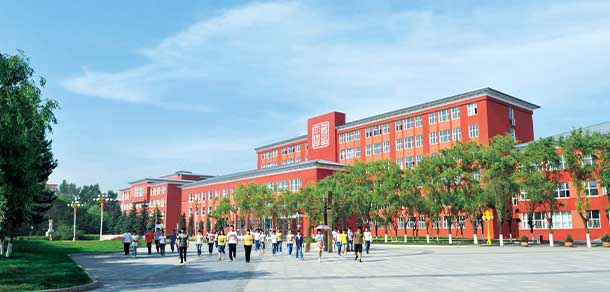 黑龍江工業(yè)學院 - 最美院校