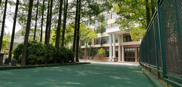 上?，F(xiàn)代化工職業(yè)學(xué)院 - 最美大學(xué)
